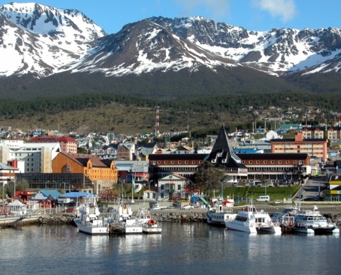 Der Hafen von Ushuaia, auch bekannt als „das Ende der Welt“, war der Ort, an dem MS Nordnorge am 8. November 2002 in See stach. (CREDIT: John Chardine/Hurtigruten Expeditions)