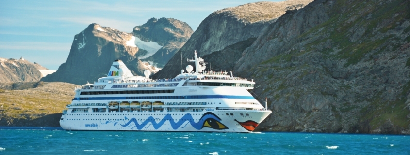 AIDAaura in Grönland - Das Schiff verlässt im September 2023 die Flotte von AIDA Cruises (Foto AIDA)
