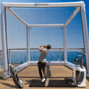 Der SeaDrivePro Golf-Simulator ergänzt das Sportangebot bei Silversea (Foto Silversea)