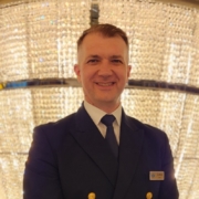 Kapitän Luksa Kristovic übernimmt das Kommando der Seven Seas Prestige (Foto RSSC)