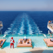 Hideaway Pool der Legend of the Seas (Foto Royal Caribbean)